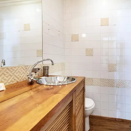 Charming 1 Bedroom In Mouraria By Guestready * Lizbona